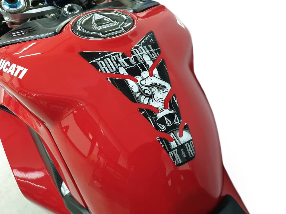 Protector de Tanque OneDesign Max Rock&Roll