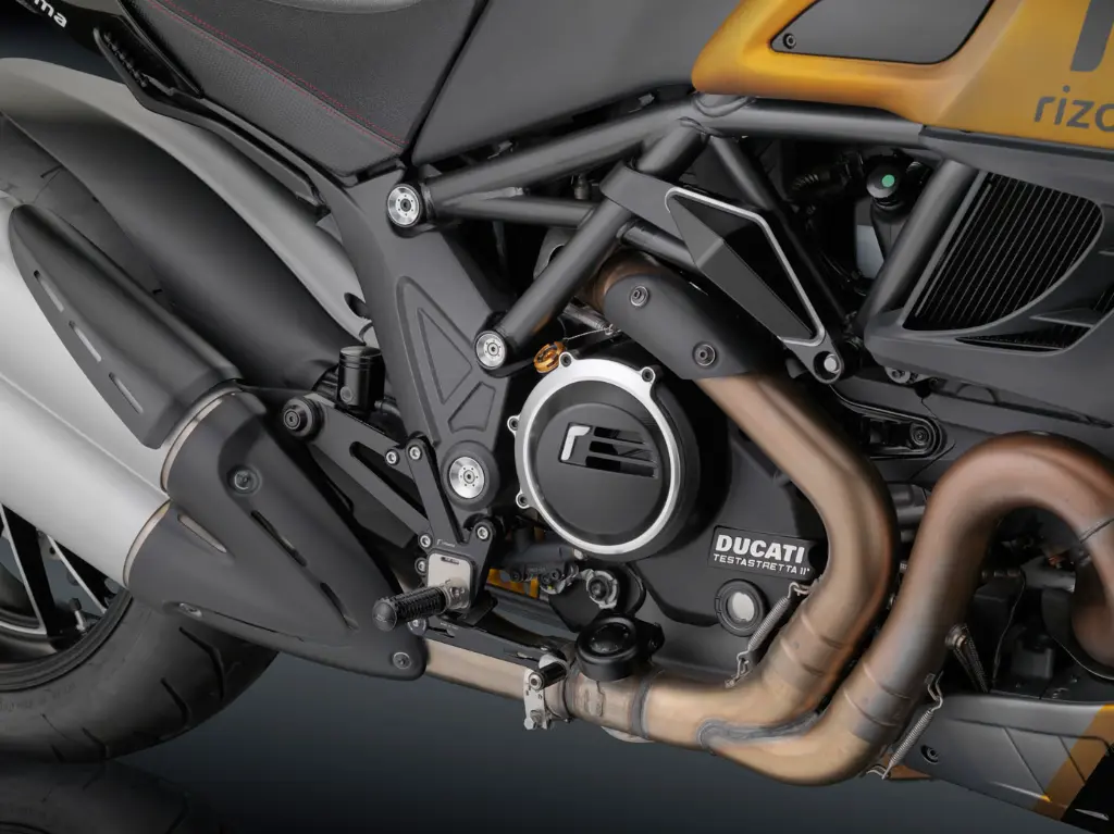 PM505B_Rizoma_Ducati_Diavel-2.webp