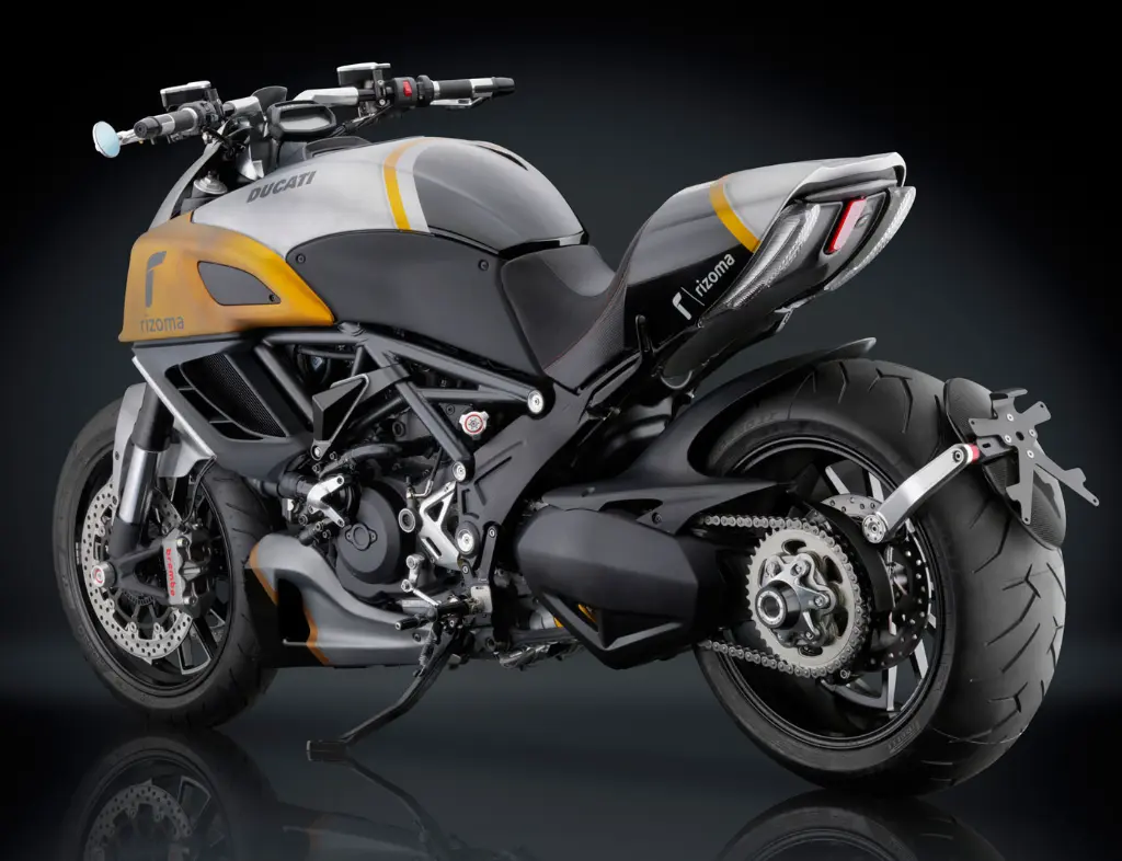 PM505N_Rizoma_Ducati_Diavel-1.webp