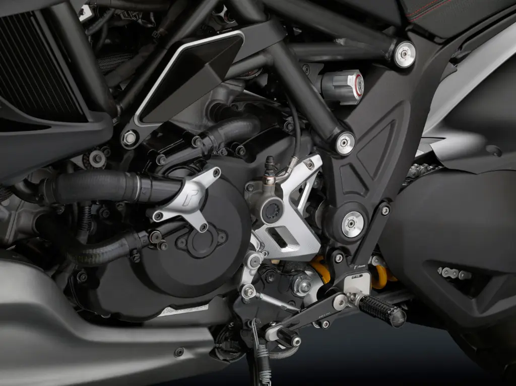 PM505B_Rizoma_Ducati_Diavel-8.webp
