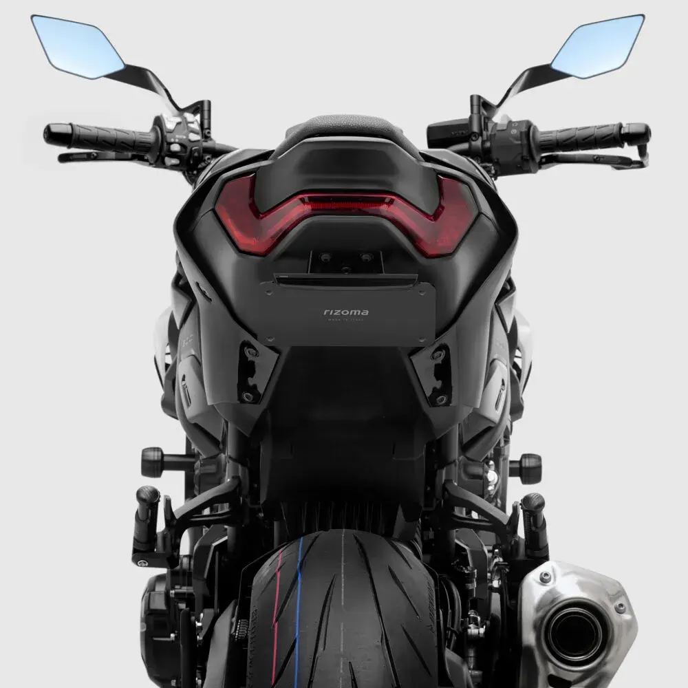 PTU054B_Portaplaca Rizoma Flat-out Kawasaki Z900_ (4).webp