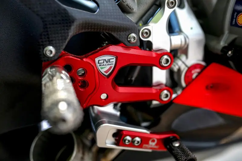 PE400PR_brake_02.webp
