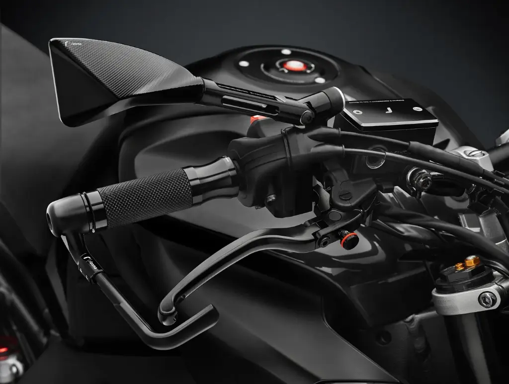 TP036B_GR205B_LBJ205B._Rizoma_Yamaha_MT-10_LP010B.webp