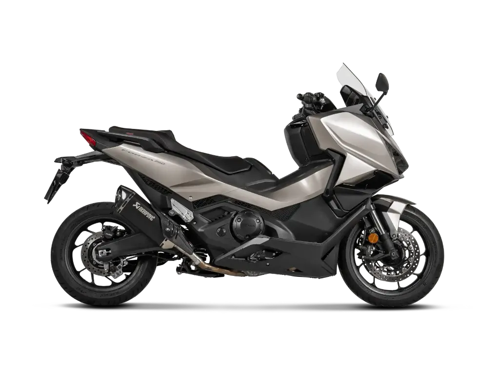 0R24M-SMU-027 Akrapovic honda x-adv 750 25- (8) (2).webp